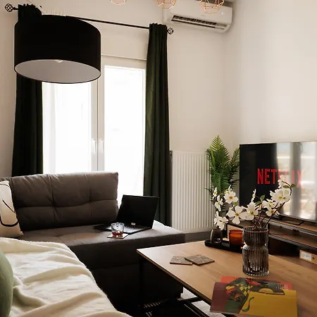 Downtown Cozy Flat سالونيك