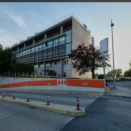 Downtown Cozy Flat דירה *